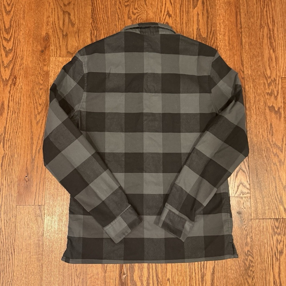 Lululemon Masons Peak Flannel Plaid Button Up Shirt Men's Medium Grey Black - Picture 3 of 5